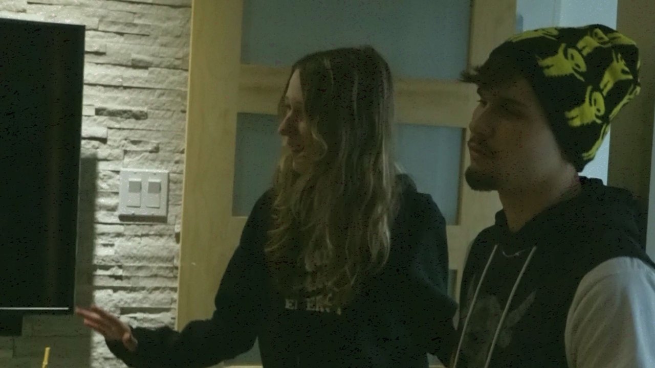 Double-Crossed Movie Screenshot 1