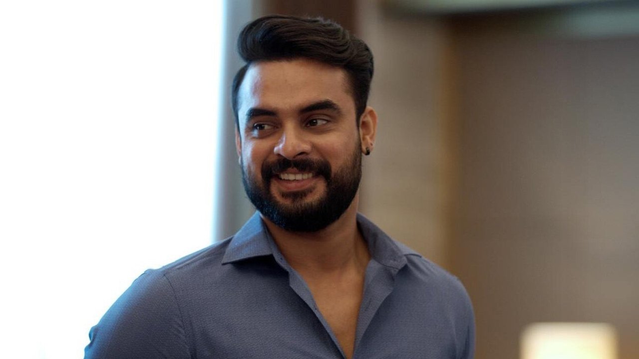 Uyare Movie Screenshot 2