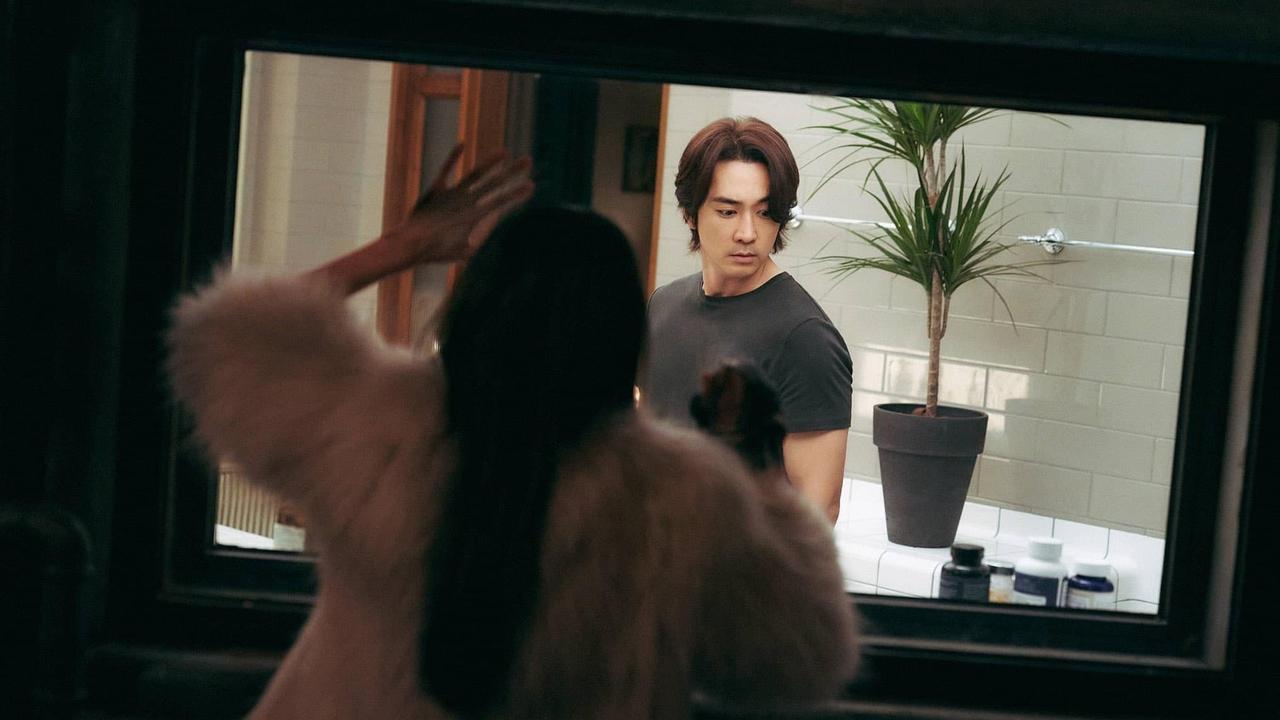 Hidden Face Movie Screenshot 1
