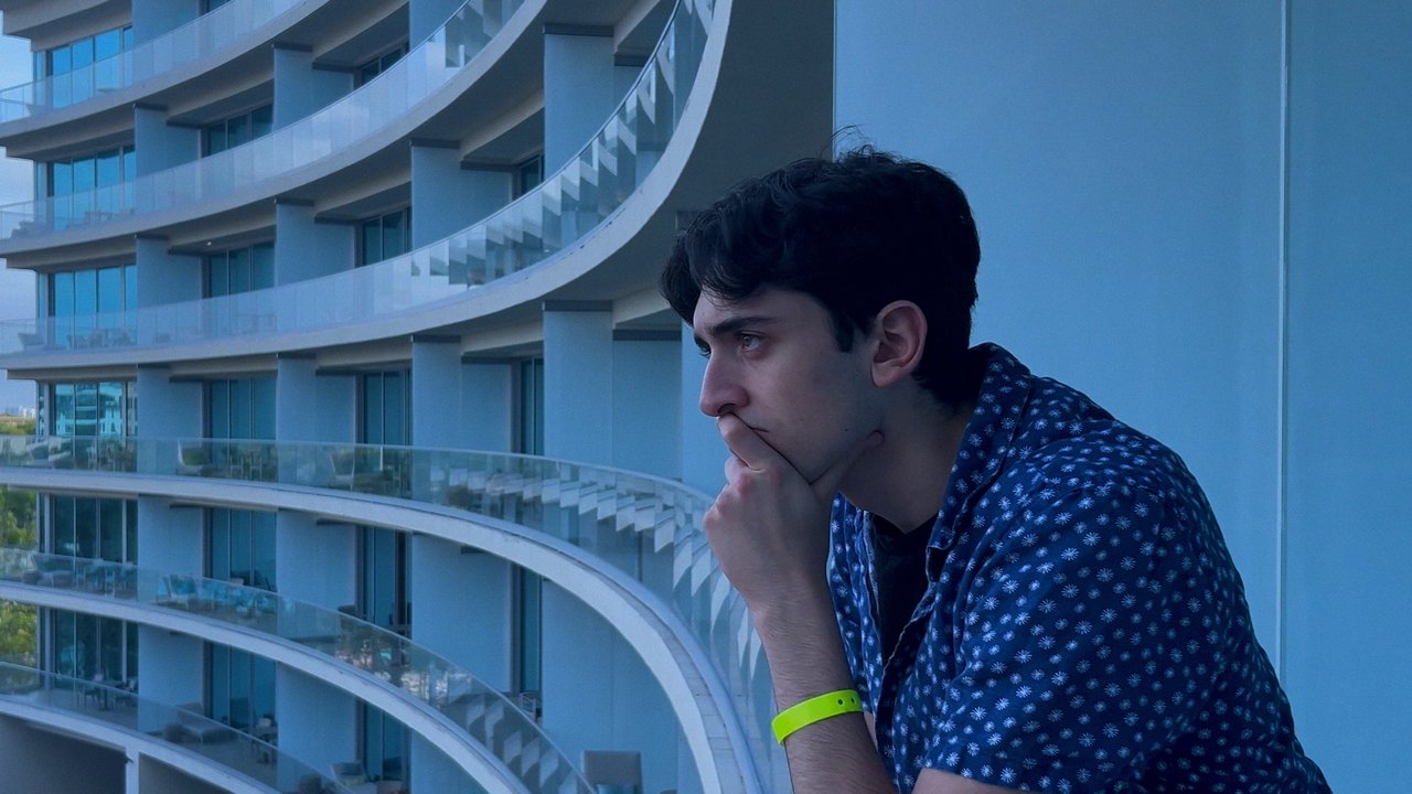Hard Luck Movie Screenshot 1