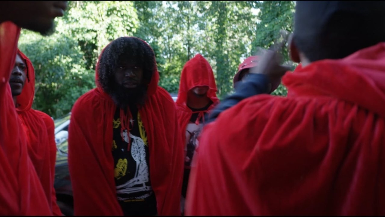 The Grinch That Stole B*tches Movie Screenshot 2