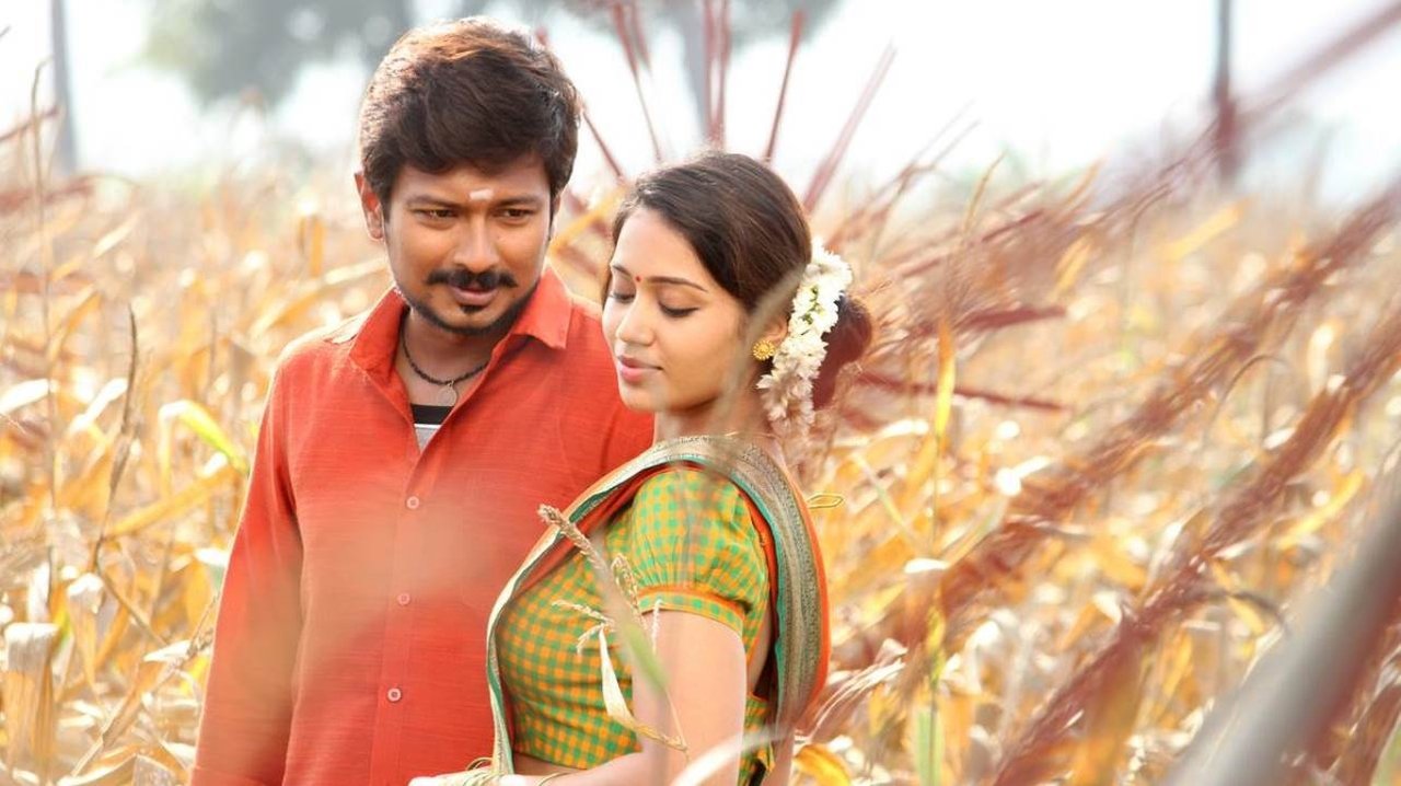 Podhuvaga En Manasu Thangam Movie Screenshot 4