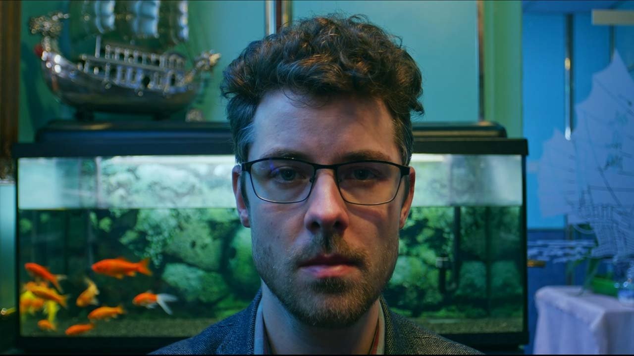 Hands of Silver Movie Screenshot 2