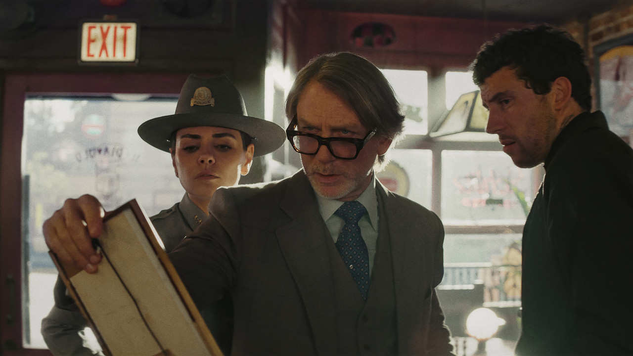 Wake Up Dead Man: A Knives Out Mystery Movie Screenshot 3