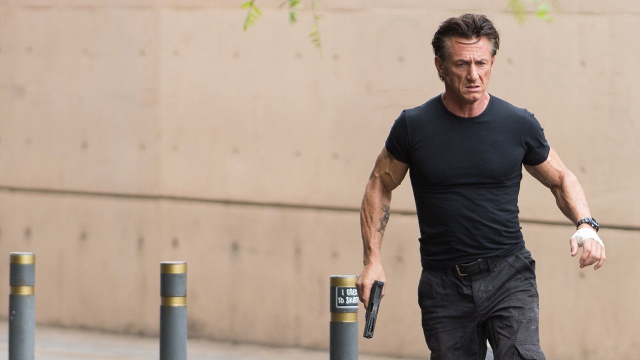 The Gunman Movie Screenshot 2