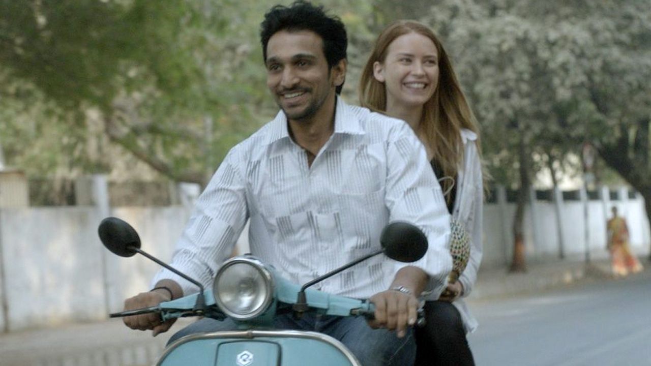 Wrong Side Raju Movie Screenshot 1