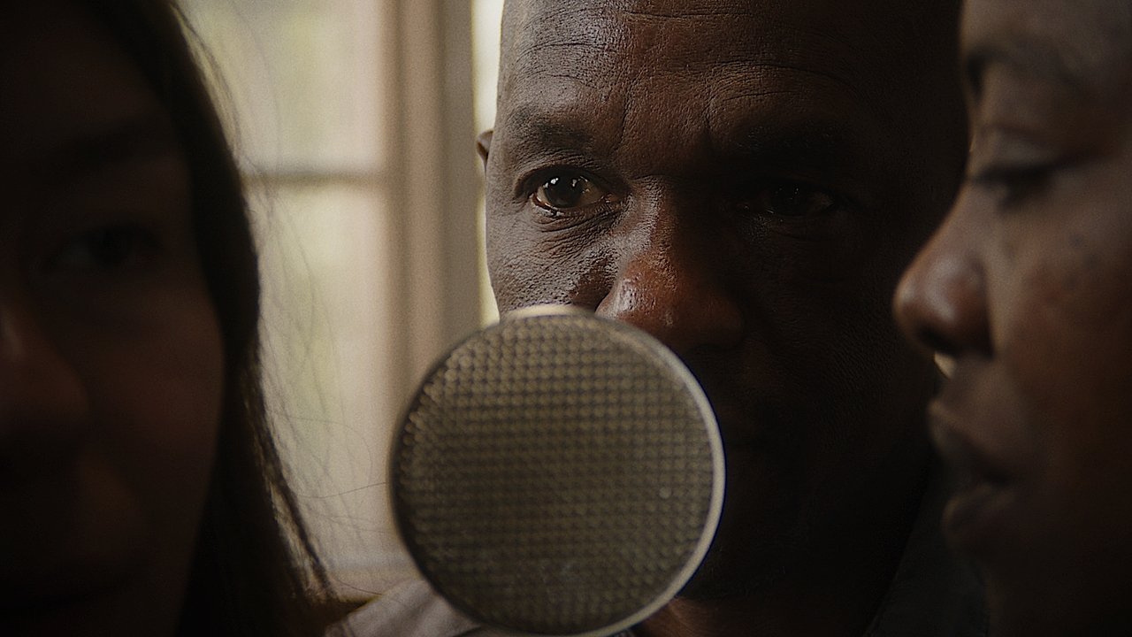 hold on to her Movie Screenshot 1