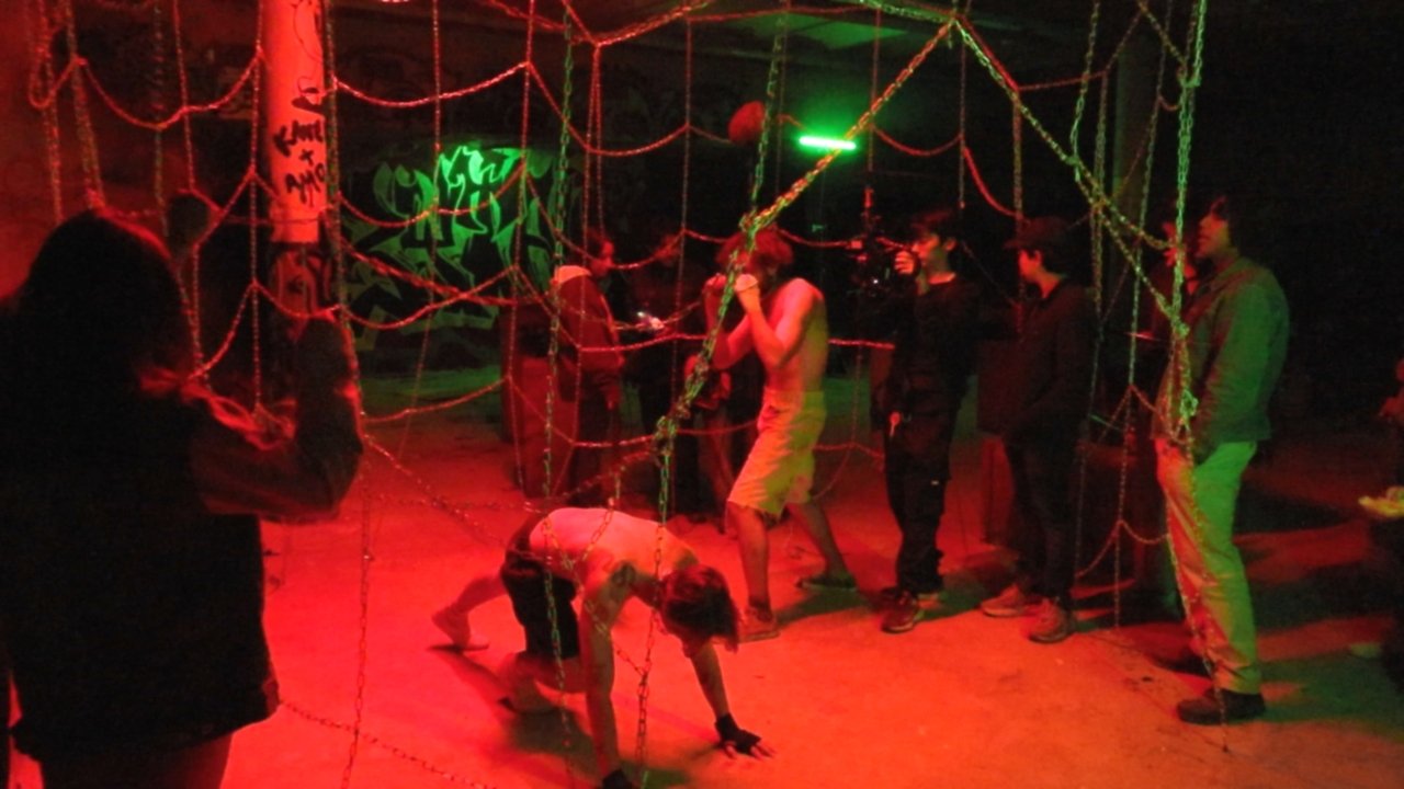 Voces desde el foso Movie Screenshot 3
