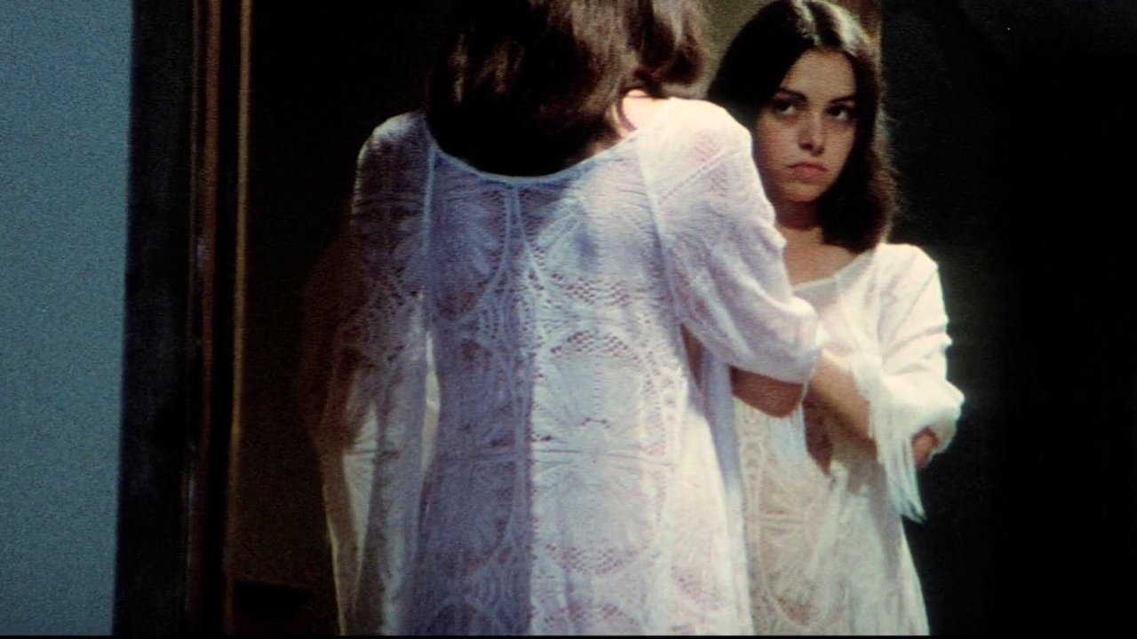 Female Vampire Movie Screenshot 2
