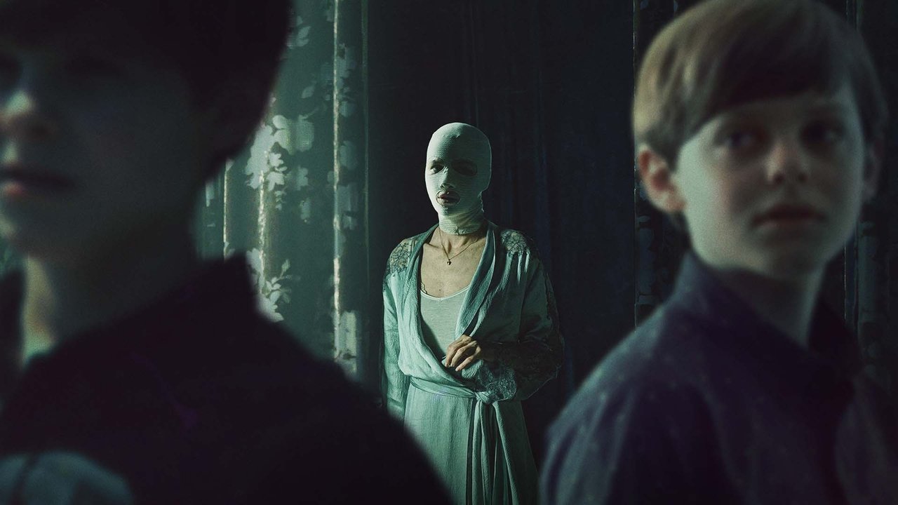 Goodnight Mommy Movie Screenshot 4
