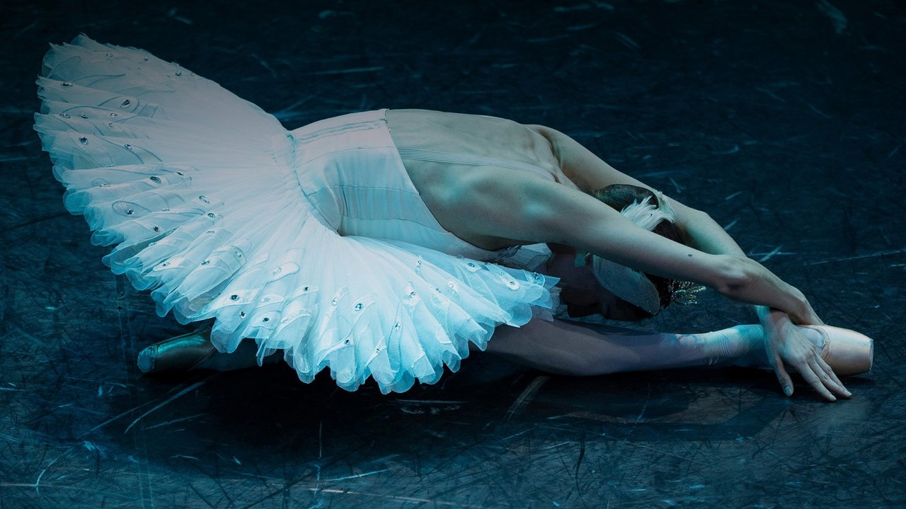 Swan Lake - Filmed for IMAX Movie Screenshot 1