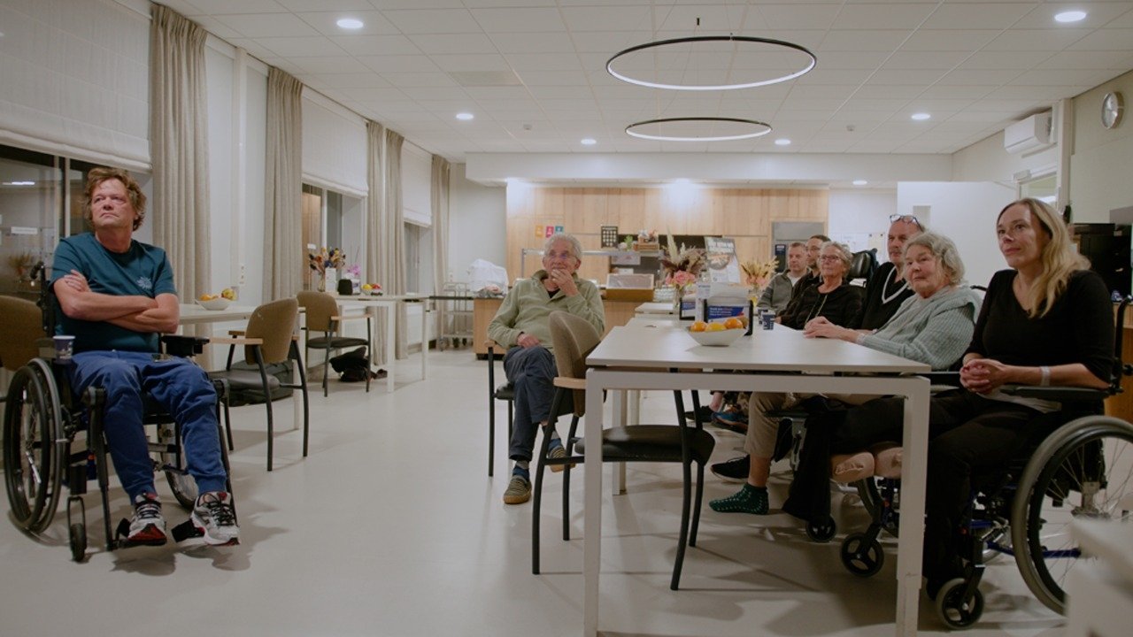 My new friends from ward three Movie Screenshot 1
