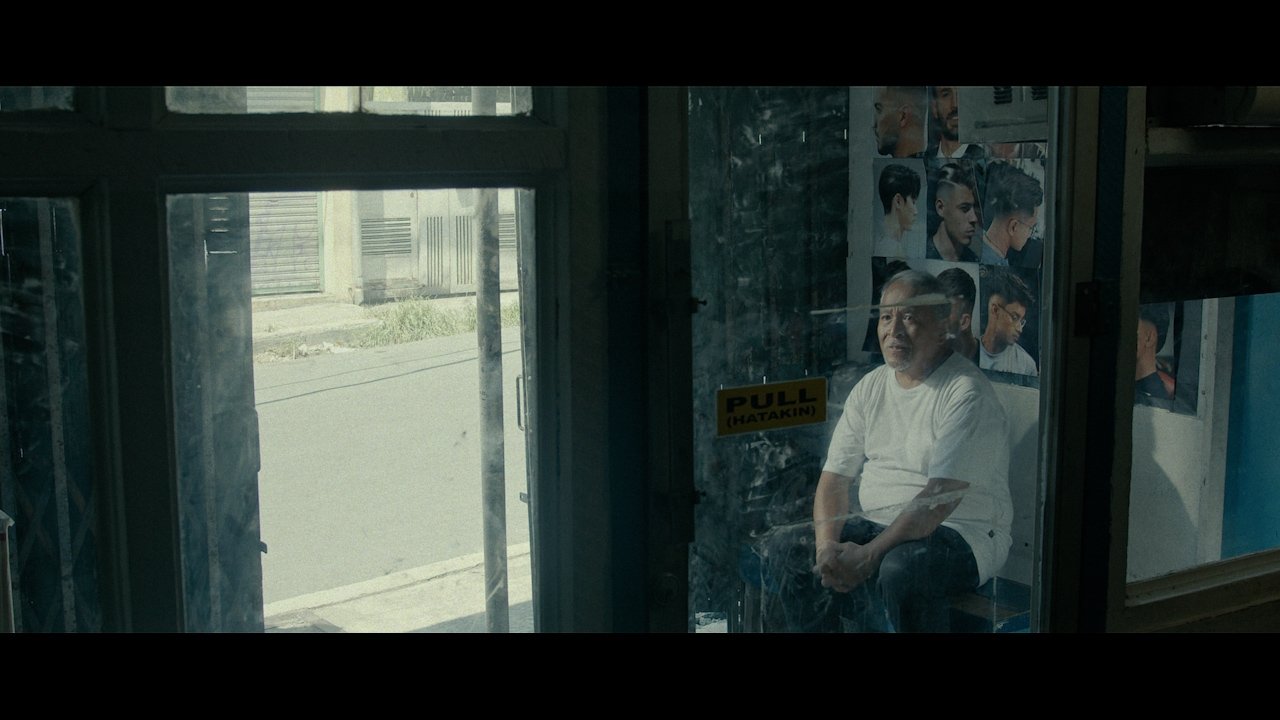 sa likod ng salamin Movie Screenshot 1