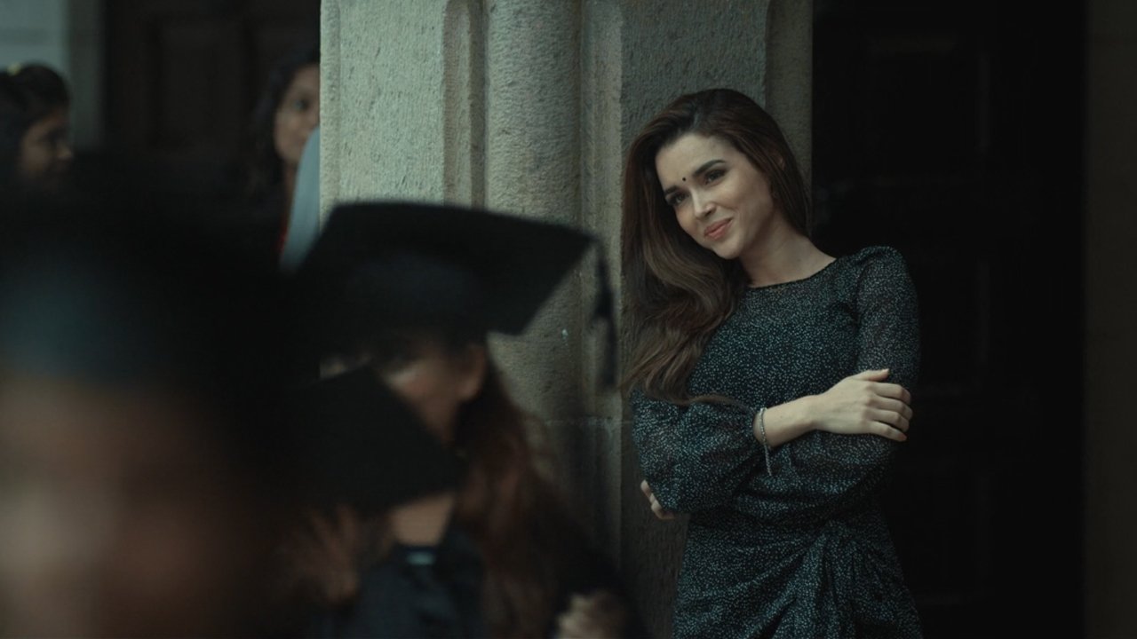 99 Songs Movie Screenshot 1