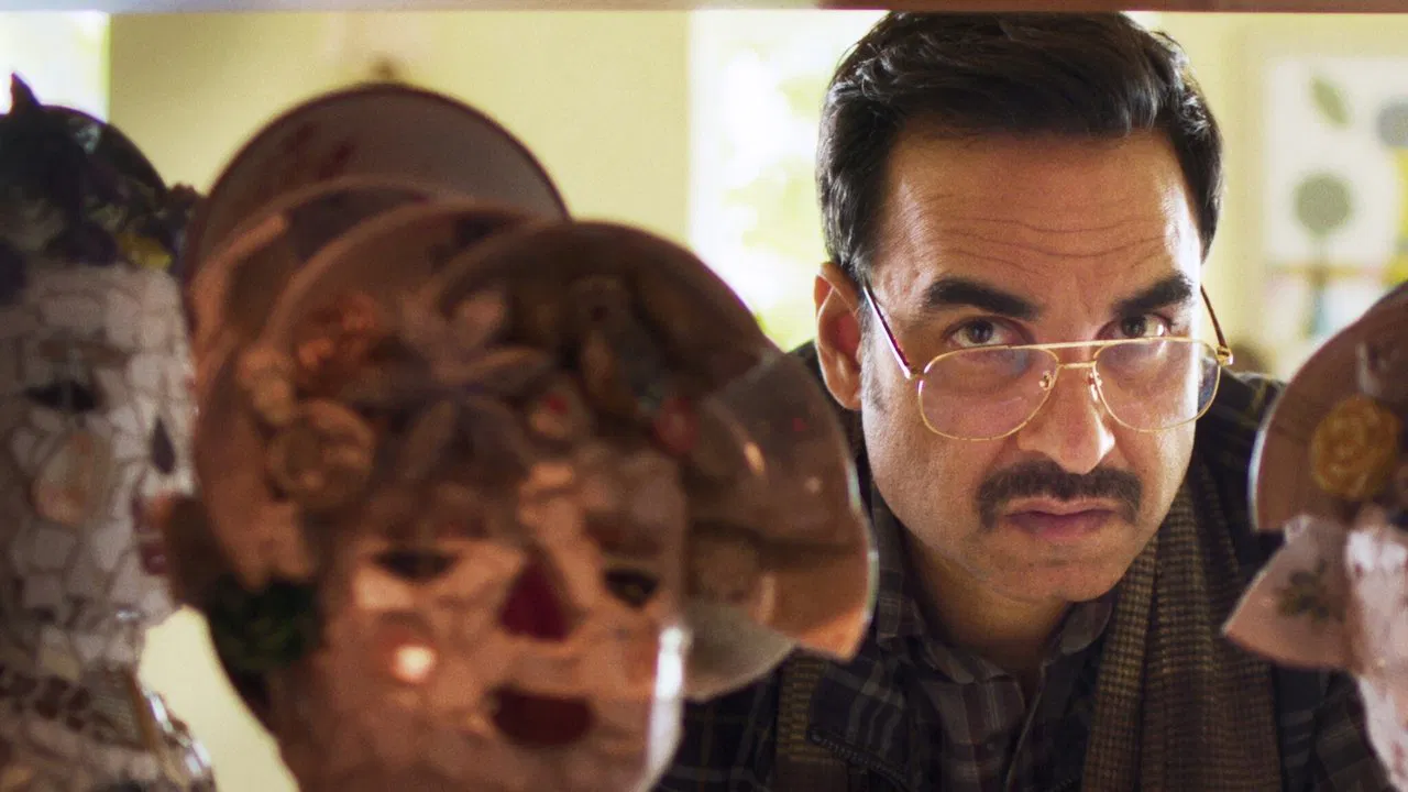 Murder Mubarak Movie Screenshot 2