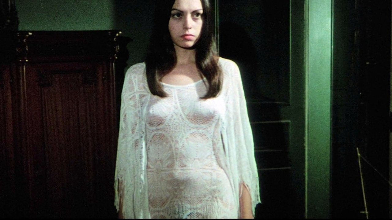 Female Vampire Movie Screenshot 4