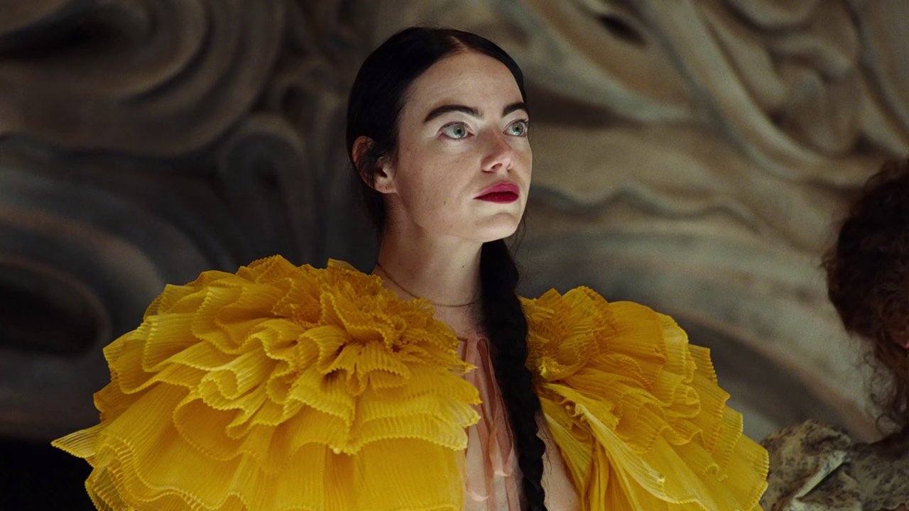 Poor Things Movie Screenshot 5